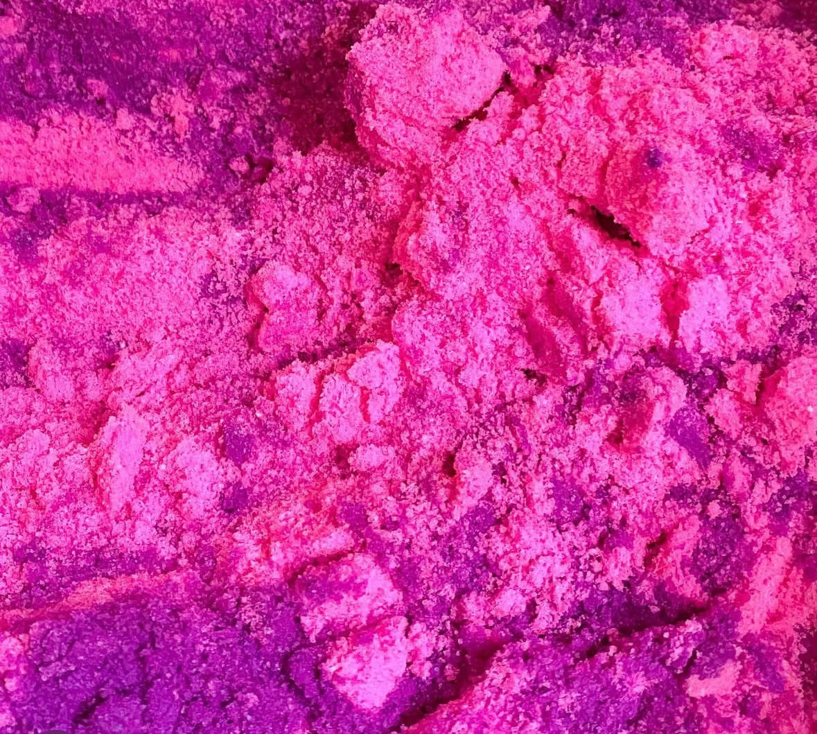 Moscato Sangria bath crumble made by Galloway Indulgence in Australia, gentle and sensitive skin friendly, luxurious handmade bath soak with fruity sangria scent, coloured in pink and purple containing natural ingredients for relaxing and nourishing self care bath experience.